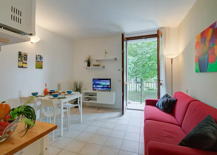 Budget Village Apartments - Porto Letizia